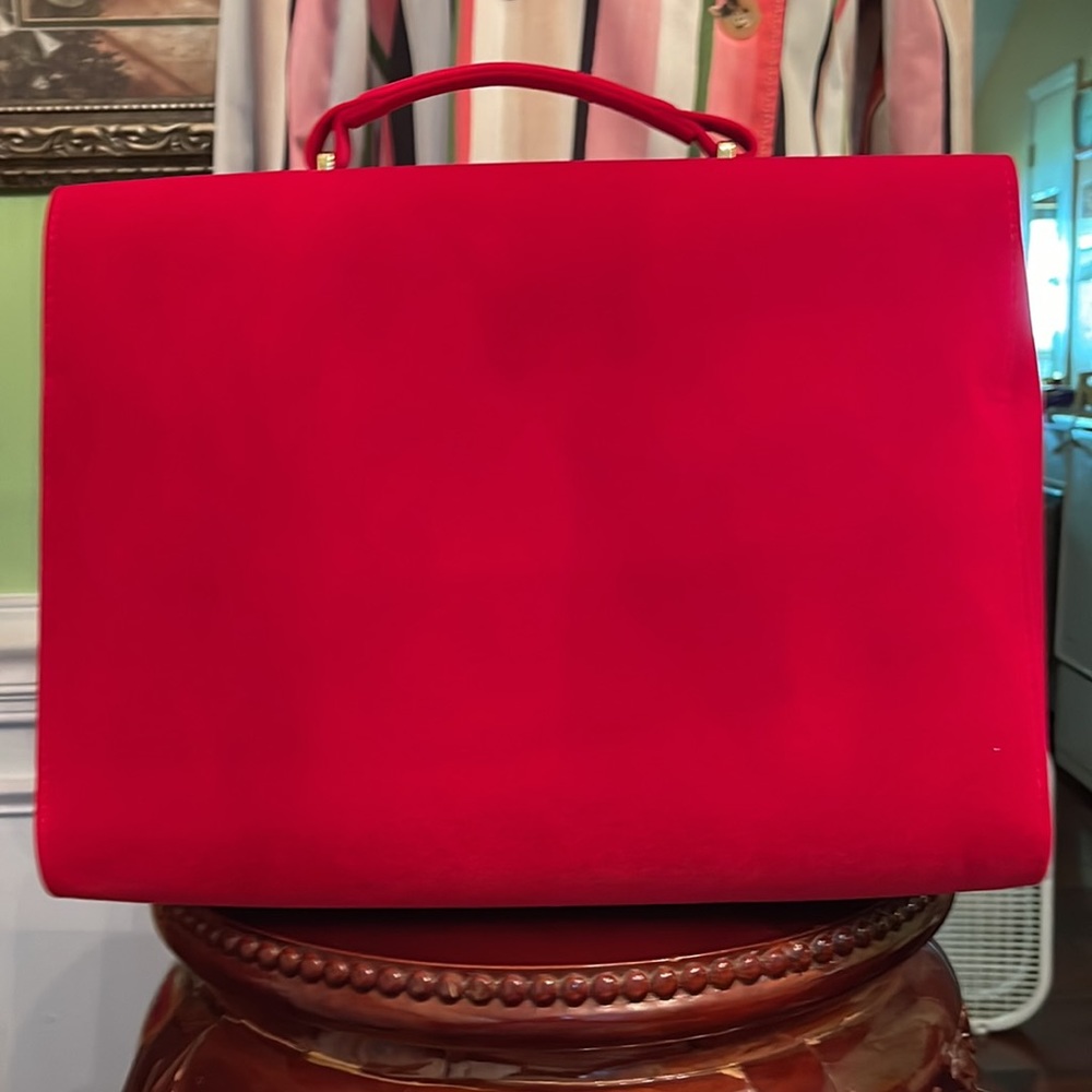 Estée Lauder make up case, good for storing make up in. - Picture 2 of 5